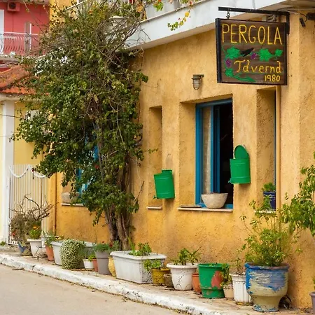 The Bay Pearl Ajía Effimía